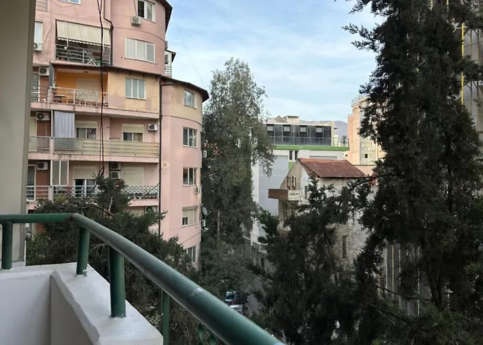 Sunrise Haven Center Тирана