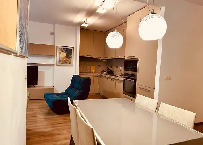 Апартаменты Sunrise Haven Center Тирана